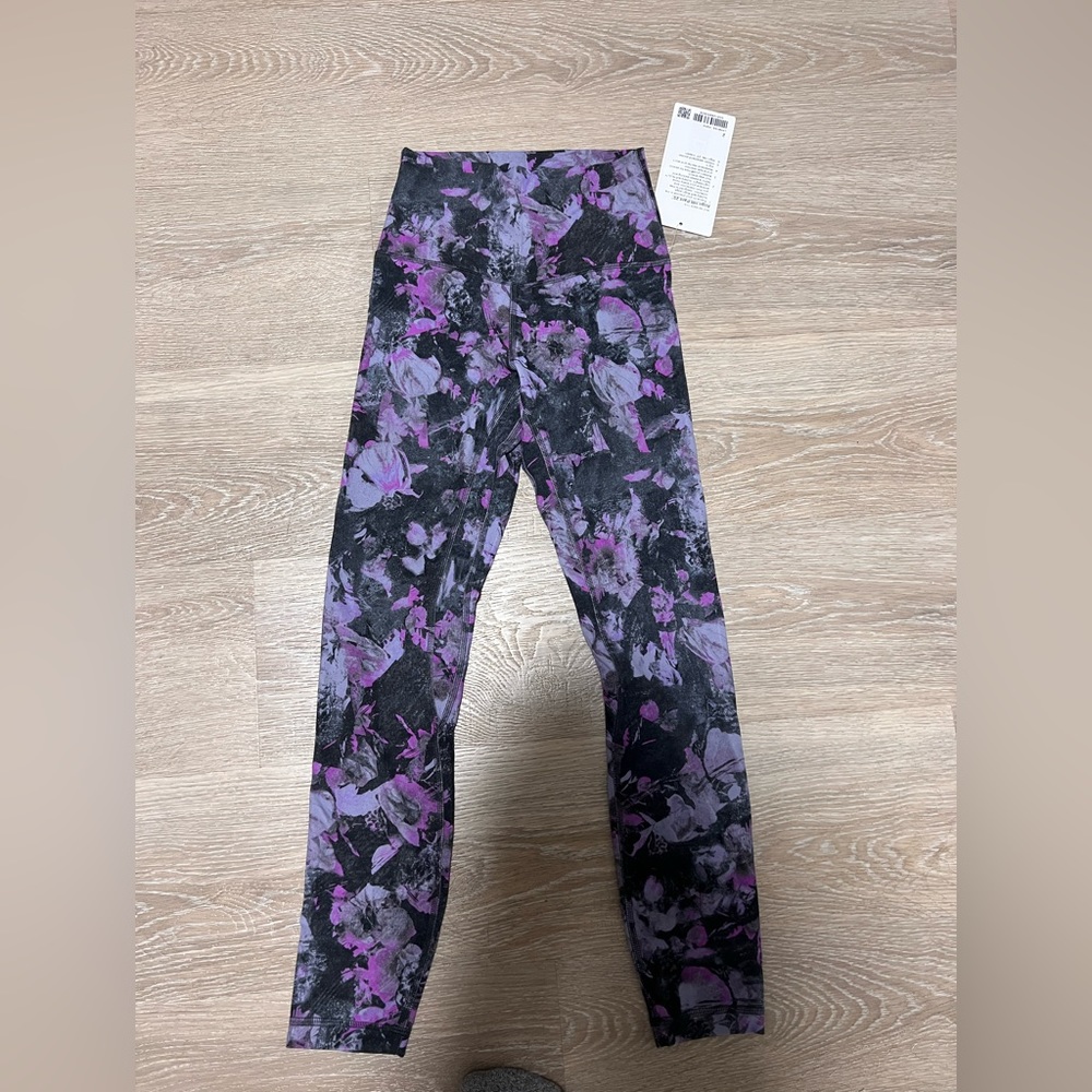 Lululemon tights align HR